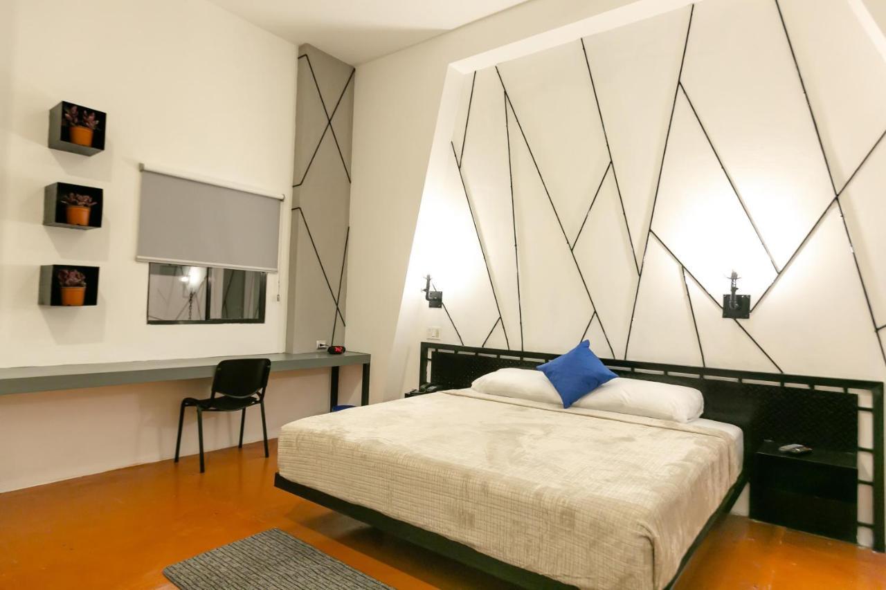 D' La Torre Hotel Манагуа Экстерьер фото